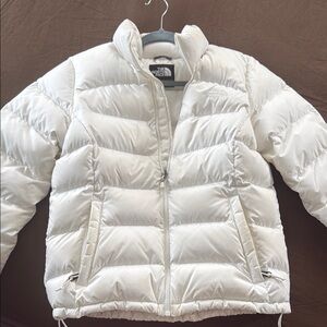 The North Face Snowy White Puffer Jacket women’s